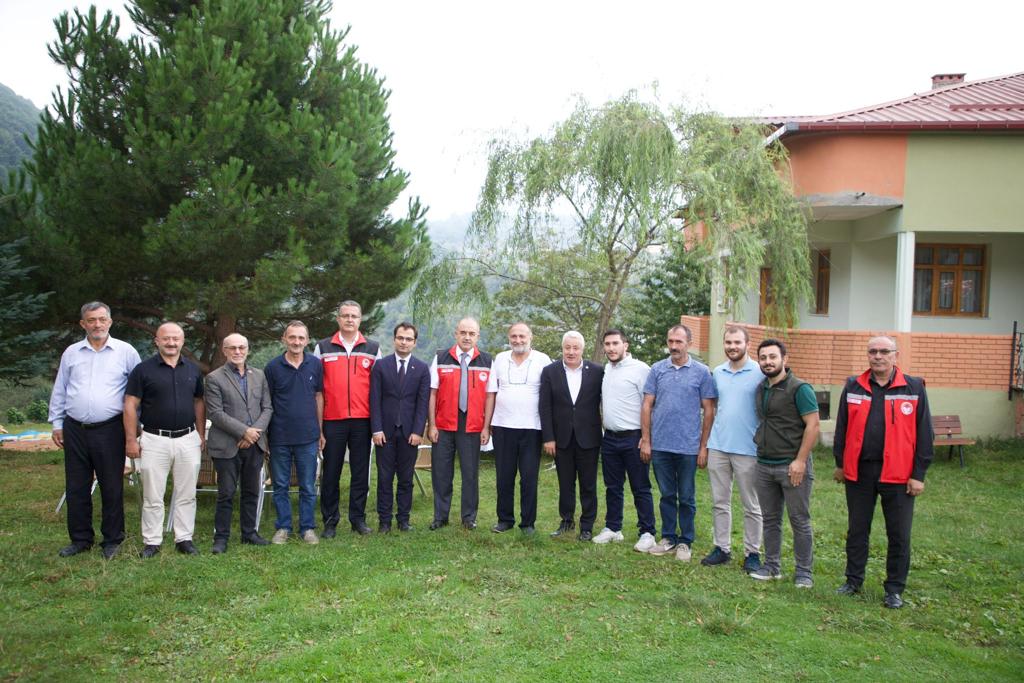 Vali Erol, Fındık Üreticisini Ziyaret Etti